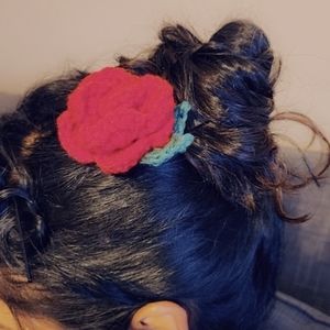 NWT Enchanted Red Rose Crochet Hair Clip🌹